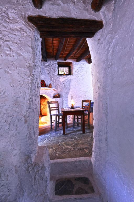 Aspros Potamos Aparthotel Makrýgialos Quarto foto